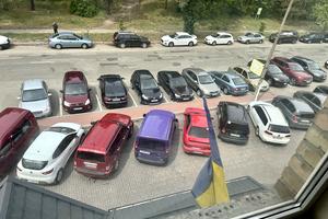 комерційна за адресою Автопаркова вул., 7
