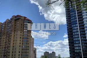 комерційна за адресою Євгена Коновальця вул. (Щорса), 32-А