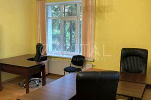 коммерческая по адресу Коломыйский пер., 20