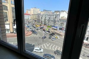 комерційна за адресою Велика Васильківська вул. (Червоноармійська), 9