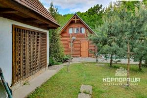 комерційна за адресою Центральна, 10