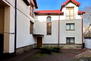 комерційна за адресою Івана Сулими вул., 14