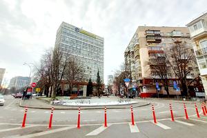 комерційна за адресою пров. Микільский (Січневий), 9