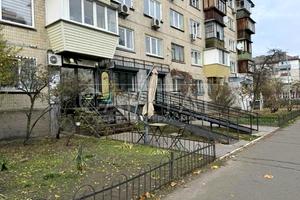 коммерческая по адресу Уинстона Черчилля ул. (Красноткацкая), 25