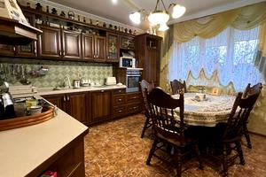 будинок за адресою Ярослава Мудрого вул. (Олександра Пушкіна)