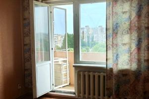 квартира за адресою Євгена Чикаленка вул., 81/3