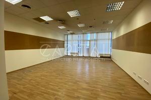 комерційна за адресою Володимирська вул., 101