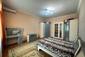 квартира за адресою Якоба фон Петровича вул. (Михайла Ломоносова), 6