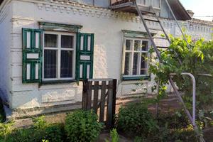 будинок за адресою Юності