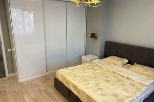 квартира за адресою Анни Ахматової вул., 30
