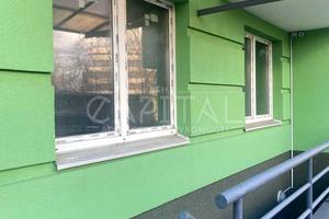комерційна за адресою Любомира Гузара просп. (Космонавта Комарова), 1