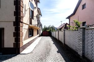 будинок за адресою Івано-Франківськ, Євгена Коновальця вул.