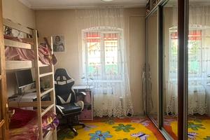 квартира за адресою Шота Руставелі вул., 5