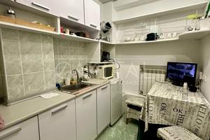 комерційна за адресою Михайла Грушевського вул., 9