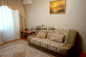 квартира за адресою Князів Острозьких вул. (Московська), 17/2