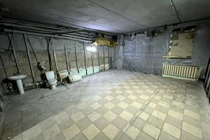 коммерческая по адресу Небесной Сотни ул. (Ленина), 61