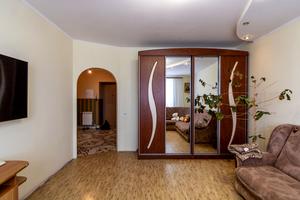 квартира за адресою Тролейбусна вул., 32