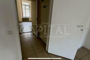 комерційна за адресою Лесі Українки бульв., 34