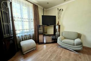 квартира за адресою Незалежності вул. (Титова), 11