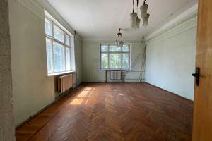 коммерческая по адресу вул. Центральна, 303