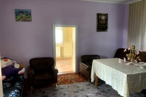 будинок за адресою Головна
