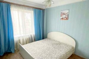 квартира за адресою Шкільна вул. (Героїв Сталінграда), 8