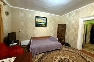 будинок за адресою Центральна