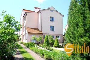будинок за адресою Червоної Калини вул.