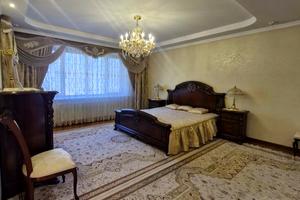 будинок за адресою Драгоманова вул., 76