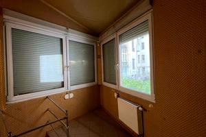 комерційна за адресою Степана Бандери вул. (), 5а