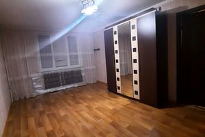 кімната за адресою Роганська вул., 152