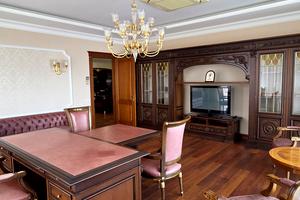 комерційна за адресою Мечникова вул., 10