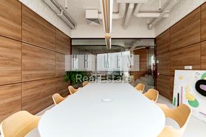 комерційна за адресою Кловський узвіз (Кловський), 7a