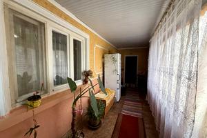 будинок за адресою с. Бакош, Центральна, 32