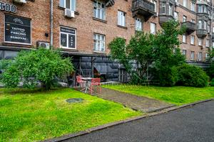 комерційна за адресою Січових Стрільців вул. (Артема), 79