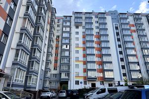 квартира за адресою Гайдамацька вул. (Марфи Струтинської), 13-Б
