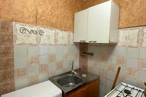 квартира за адресою Запорізька вул., 11
