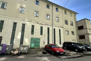 комерційна за адресою Соломії Крушельницької вул., 77