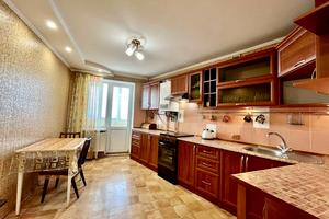 квартира по адресу Степана Бандеры ул., 60А