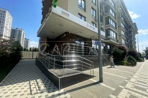 комерційна за адресою Практична вул., 2