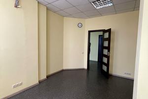 коммерческая по адресу Червоной Калины просп. (Владимира Маяковского), 68