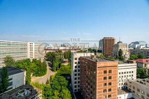 комерційна за адресою Кловський узвіз (Кловський), 7a