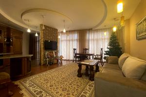 квартира за адресою Євгена Коновальця вул. (Щорса), 32-Б
