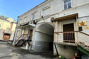 коммерческая по адресу Евгения Чикаленко ул. (Пушкінська), 32