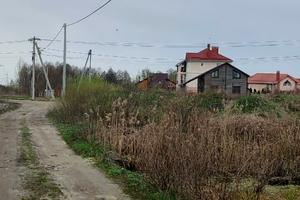 ділянка за адресою Осіння