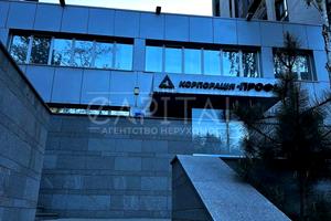 комерційна за адресою Болсуновська вул. (Сергія Струтинського), 8