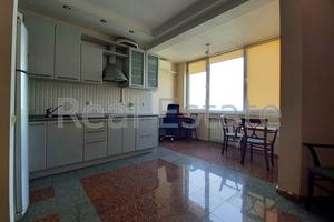 квартира за адресою Миколи Бажана просп., 12