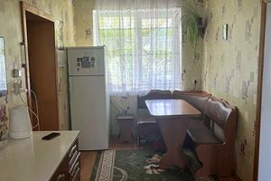 дом по адресу Центральна