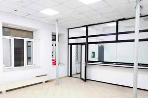 комерційна за адресою Гіршмана вул., 4