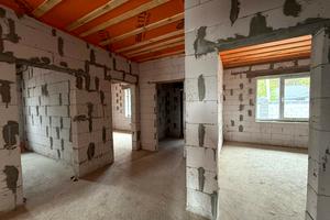 будинок за адресою Успішна, 12-и